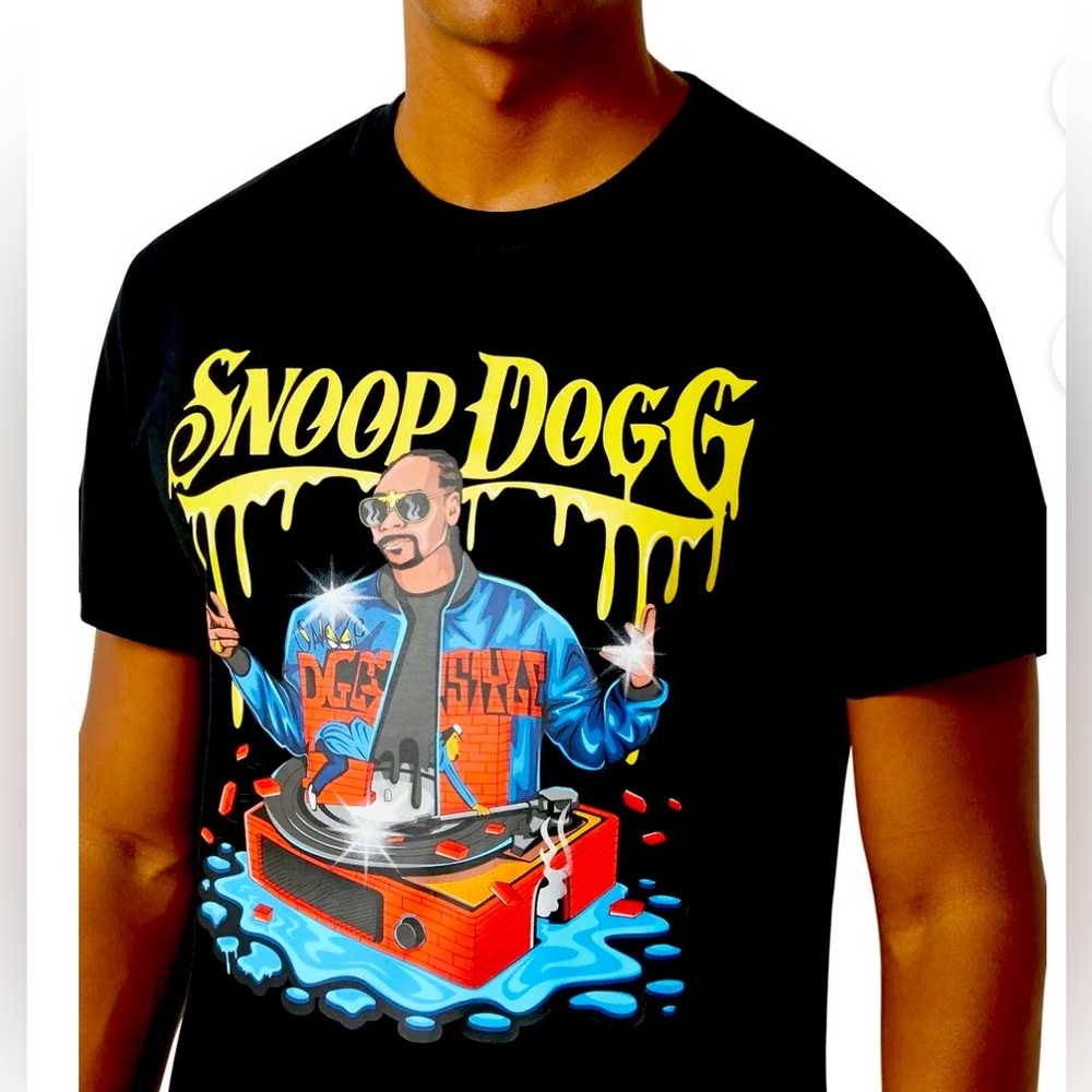 Black Snoop Dogg Graphic Tee for men.